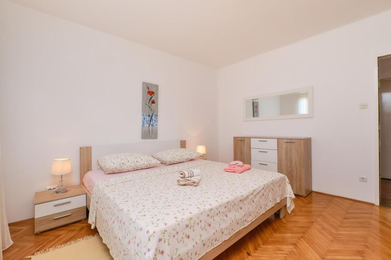 Sea View Apartment Sandra In 말리로시니 외부 사진