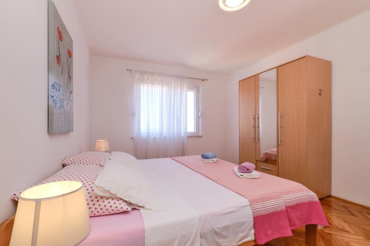 Sea View Apartment Sandra In 말리로시니 외부 사진